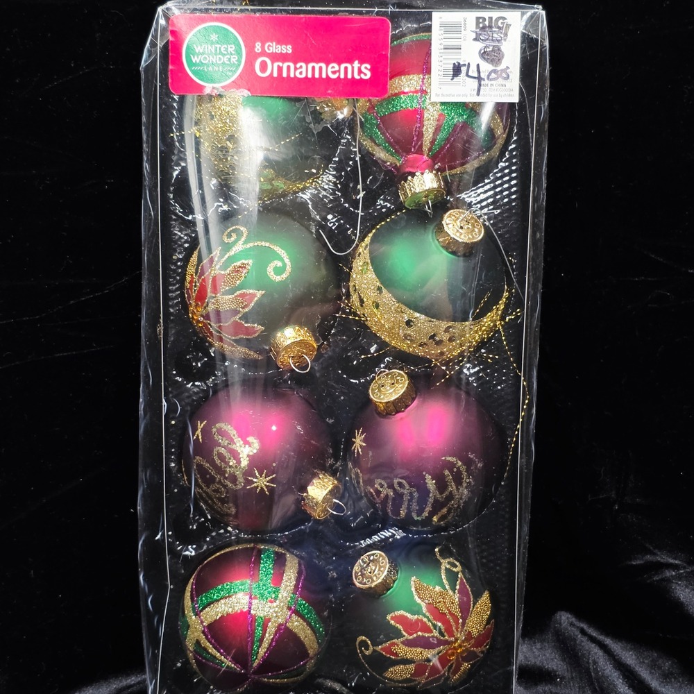 Winter Wonder Lane 8 Glass Christmas Ornaments Red‎ Green Gold Holiday Decor
